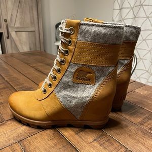 Sorel Wedge Boots